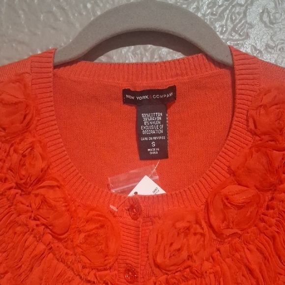 NEW.New York & Company Women's Orange Ruffled Cardigan Size S - Picture 3 of 9